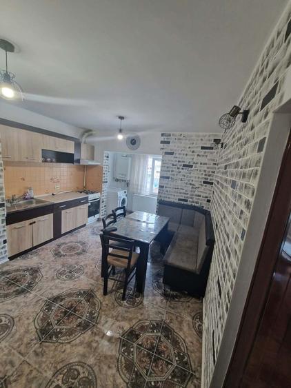 Apartament cu 2 camere decomandat în Exterior Vest