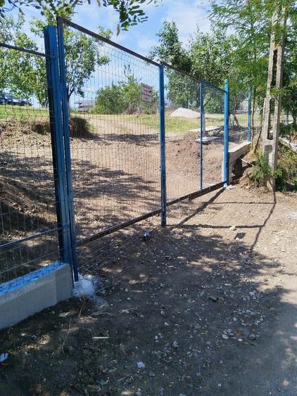 Teren de 1500 mp, în Singureni