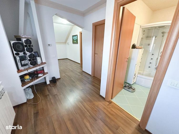 Casă cu 4 camere în Cucerdea