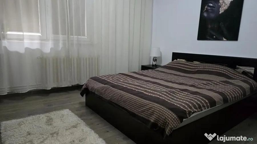 Apartament cu 2 camere decomandat în 22 Decembrie