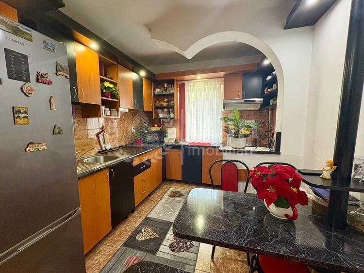 Apartament cu 2 camere semidecomandat, mobilat în Mănăștur — fotografia 3