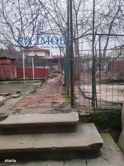 Casă cu 4 camere cu Teren 322 Mp în Ultracentral