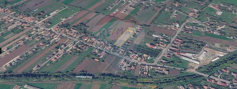 Teren de 785 mp, în Nord