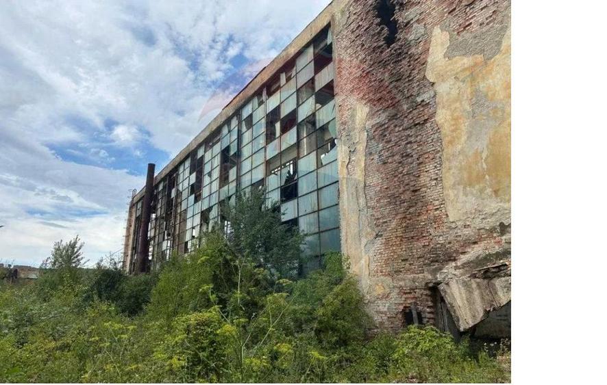 Spațiu industrial, de 3,990 mp, în Exterior Vest