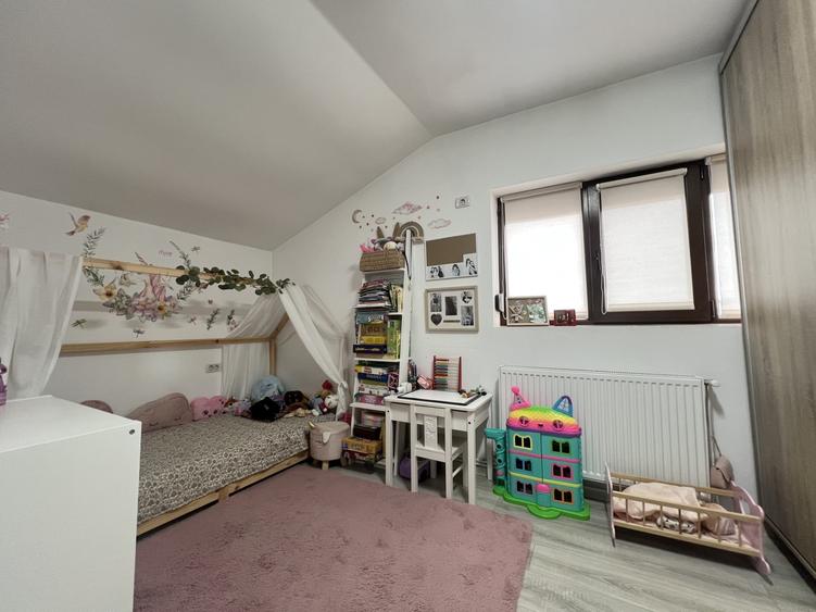 Duplex cu 3 camere cu Canalizare în Torontalului