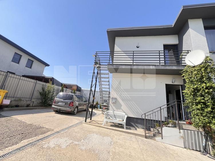 Duplex cu 4 camere cu Canalizare în Mereni
