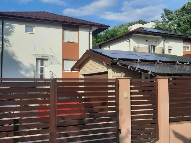 Casă individuală cu 5 camere cu Teren 370 Mp în Ștefănești