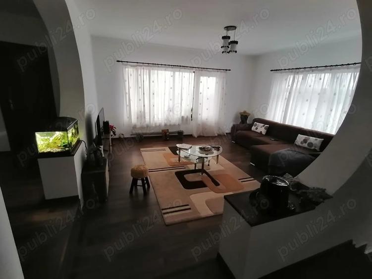Casă cu Teren 1000 Mp în Bucium