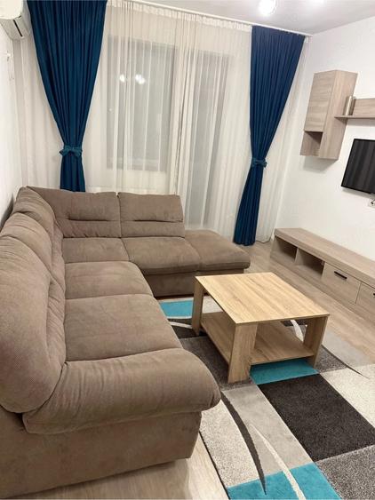 Apartament cu 2 camere decomandat în Roșu