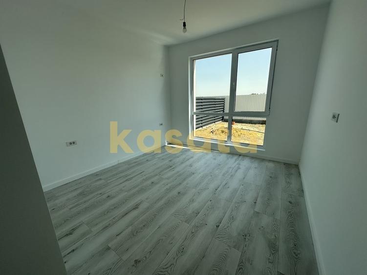 Casă cu 4 camere în Domnești