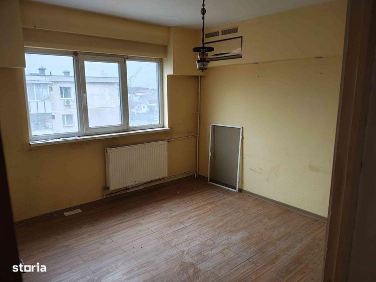 Apartament cu 3 camere decomandat în Militari