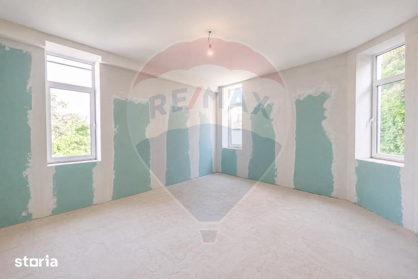 Apartament cu 4 camere în Eminescu