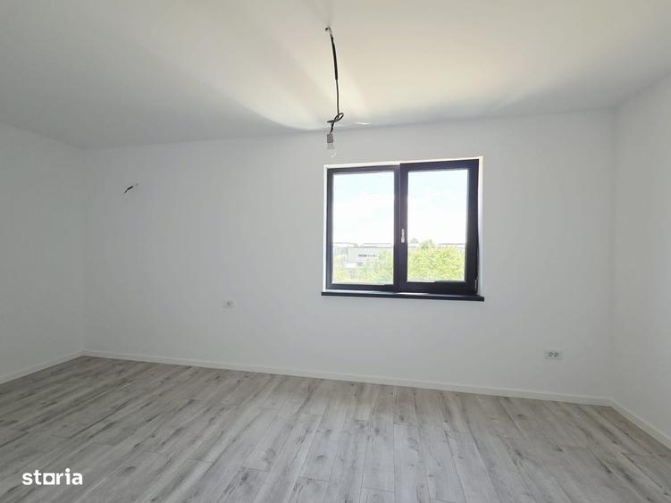 Casă cu 4 camere în Costi