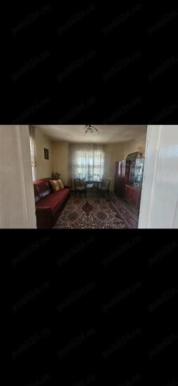 Casă cu 3 camere cu Teren 2084 Mp în Central