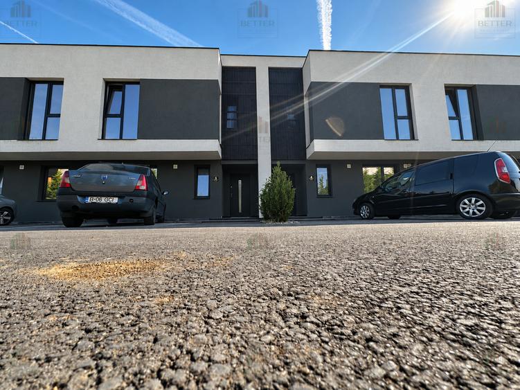 Duplex cu 4 camere cu Canalizare în Central
