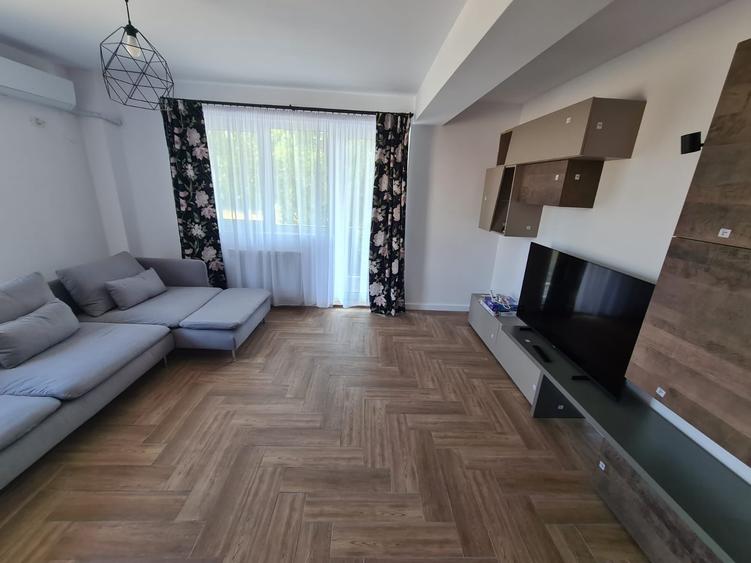 Apartament cu 2 camere decomandat în Doamna Ghica