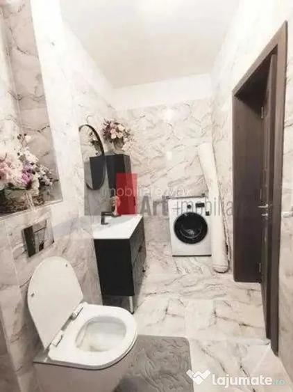 Apartament cu 3 camere decomandat în Politehnica