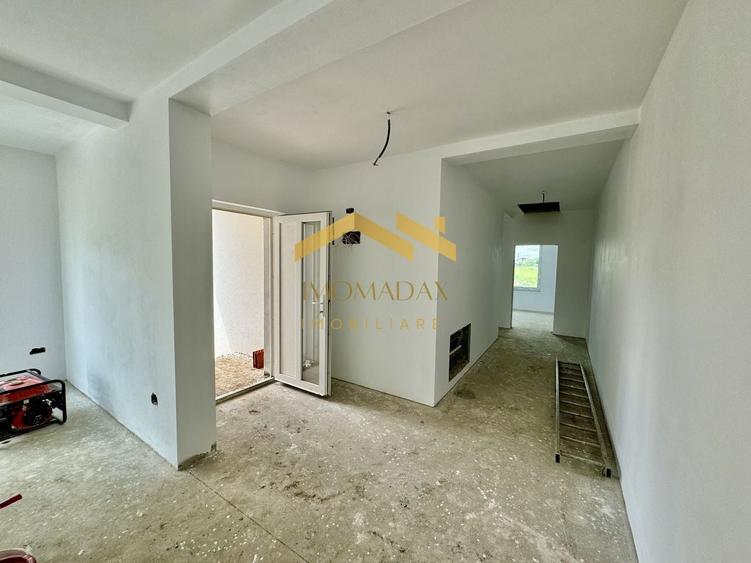 Duplex cu 3 camere cu Canalizare în Bucovăț (Remetea Mare)