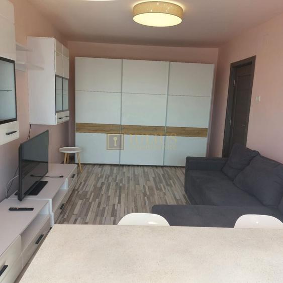 Apartament cu 3 camere decomandat, mobilat în Complex Studențesc