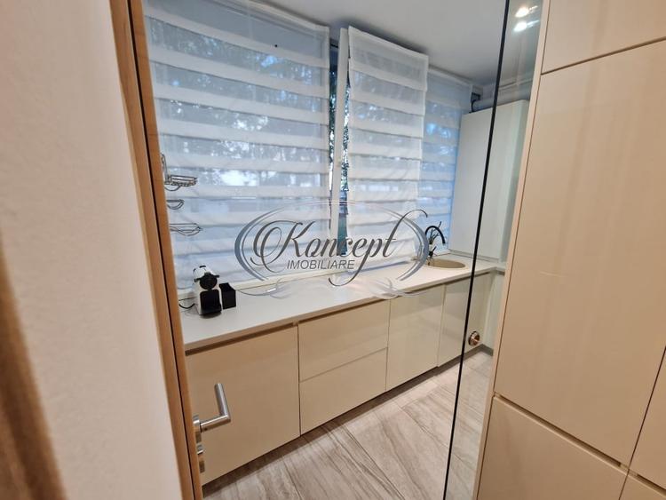 Apartament cu 5 camere decomandat, mobilat în Plopilor