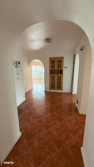 Apartament cu 4 camere decomandat în Obcini