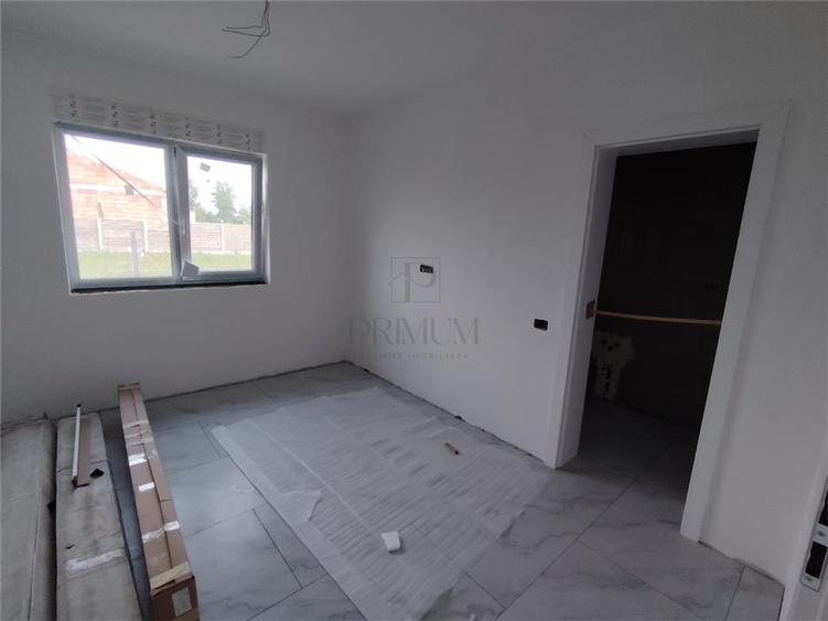 Duplex 4 camere - dormitor matrimonial - teren generos - 4