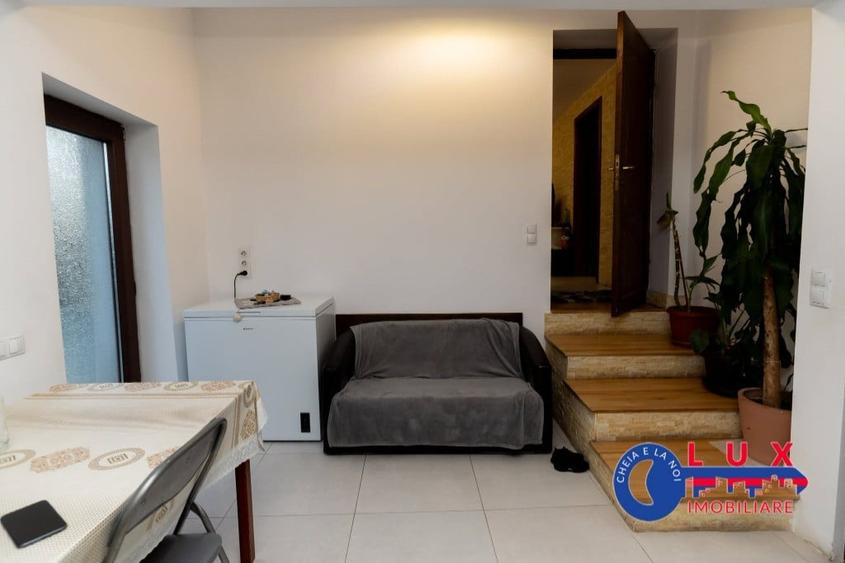 Casă cu 4 camere cu Teren 722 Mp în Babadag