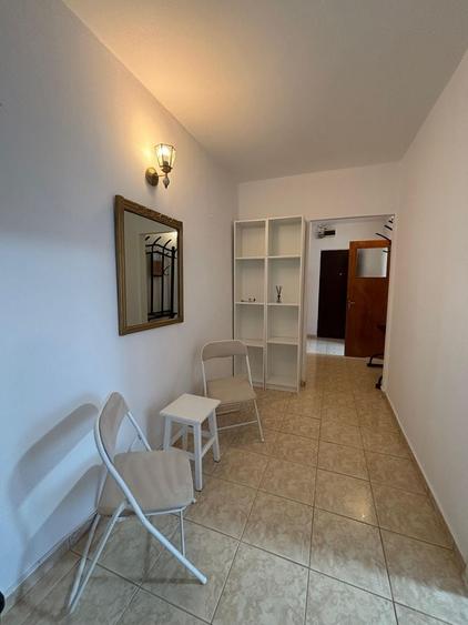 Apartament cu 3 camere în Dristor