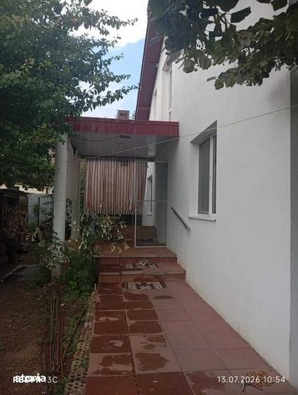 Casă cu 3 camere cu Teren 130 Mp în Tonea
