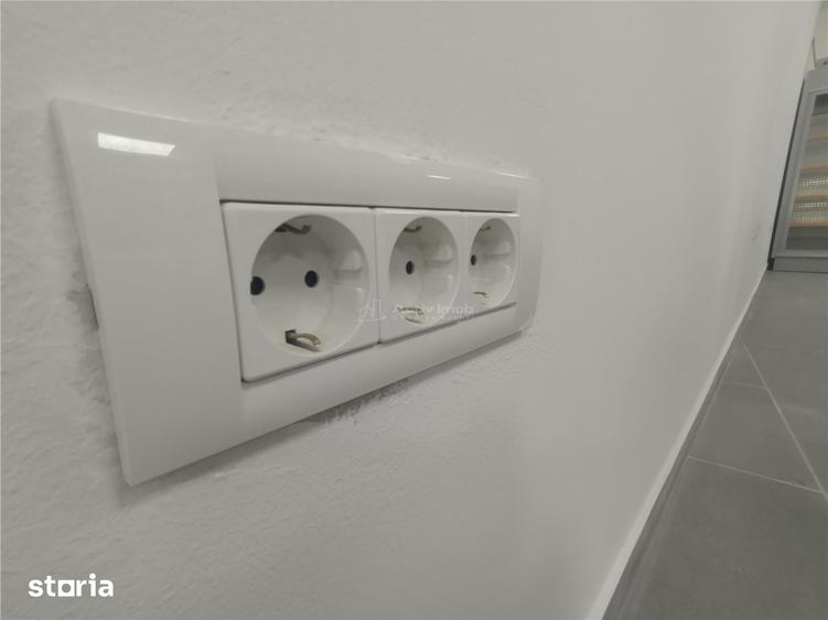 Casă cu 4 camere decomandat cu Teren 719 Mp în Ciclova Română