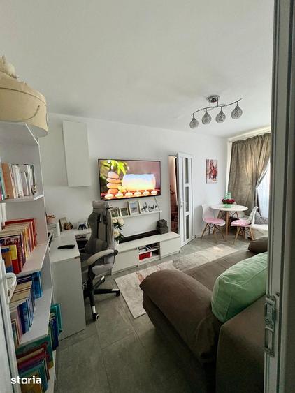 Apartament 2 camere semi,Valea Ro?ie,etajul 2,renovat,par?ial mobilat - 1