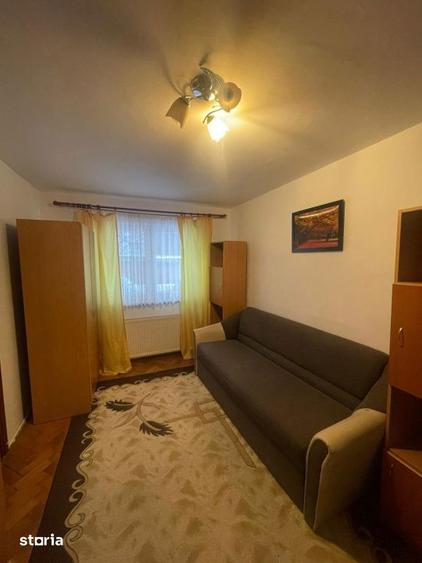 Apartament 2 camere, 38 mp - zona Cuza Voda - 3