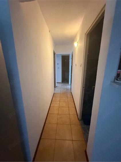Apartament cu 3 camere decomandat în Crângași