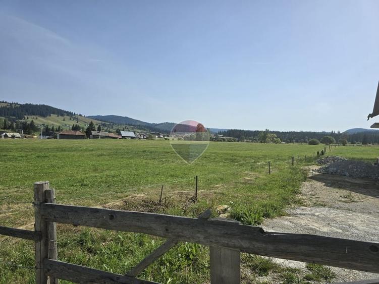 Teren agricol intravilan de 10814 mp, în Bilbor