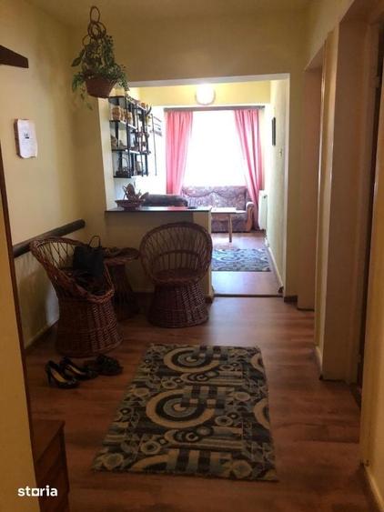 Apartament cu 3 camere în Telecabinei