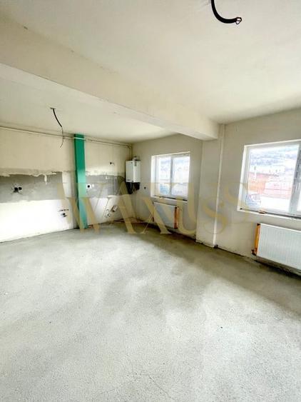 Apartament cu 3 camere semidecomandat în Florești — fotografia 1