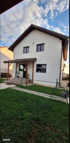 Casă cu 4 camere cu Teren 412 Mp în Central