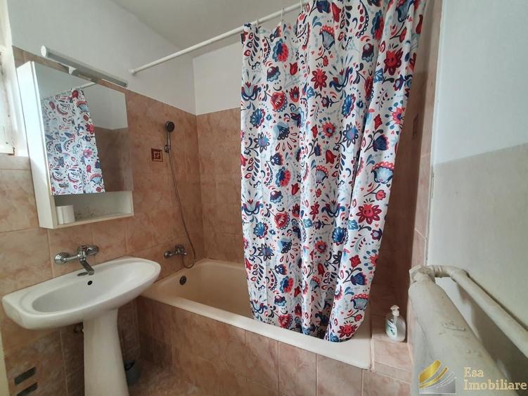 Apartament cu 2 camere semidecomandat în Dorobanți