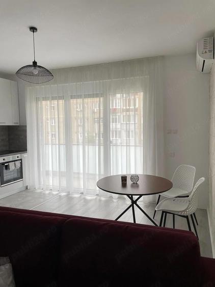 Apartament cu 2 camere semidecomandat în Nufărul