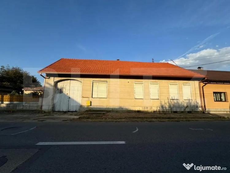 Casă cu 5 camere cu Teren 1231 Mp în Vințu de Jos