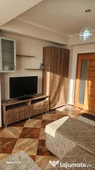 Apartament cu 2 camere decomandat în Panduri