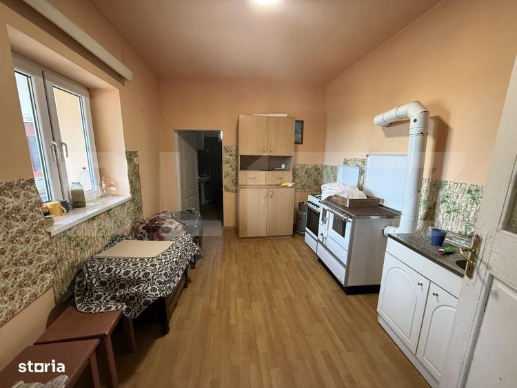 Casă cu 2 camere cu Teren 11600 Mp în Doba