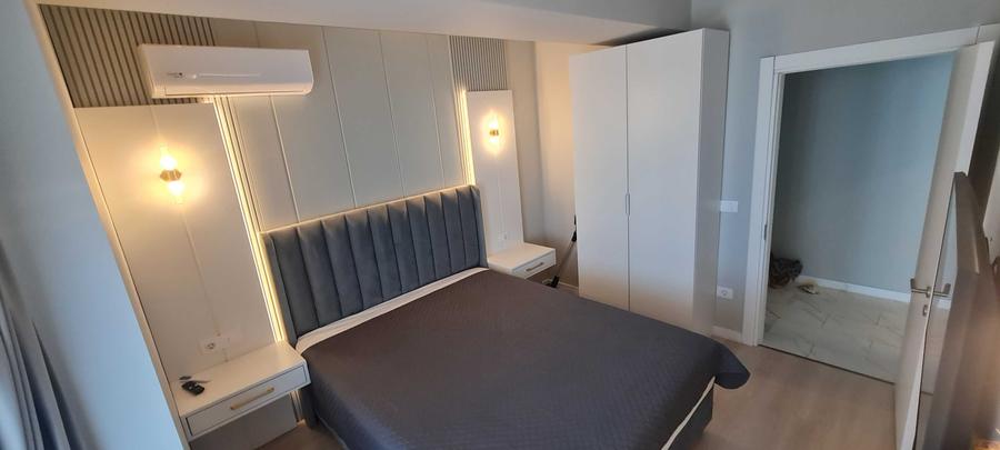 Apartament cu 2 camere semidecomandat, mobilat în Central