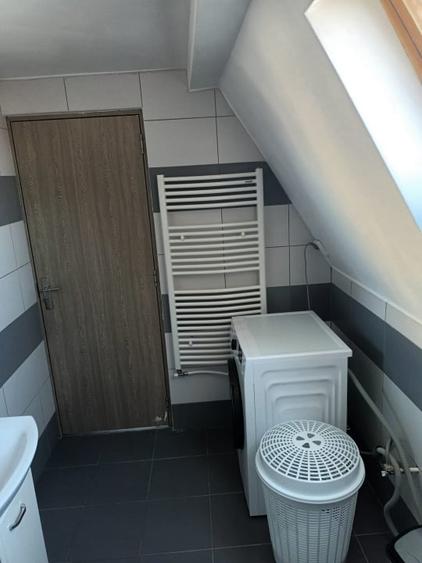 Apartament cu 3 camere în Semicentral