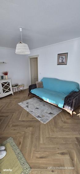 Casă cu 2 camere cu Teren 700 Mp în Central