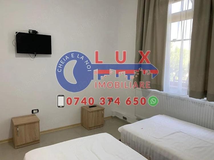 Casă cu 6 camere cu Teren 200 Mp în Babadag