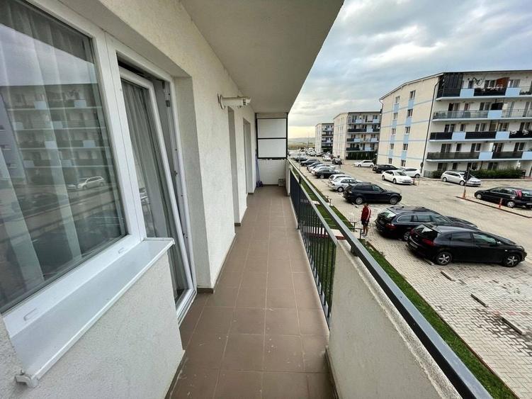 Apartament cu 2 camere semidecomandat în Lotrioara