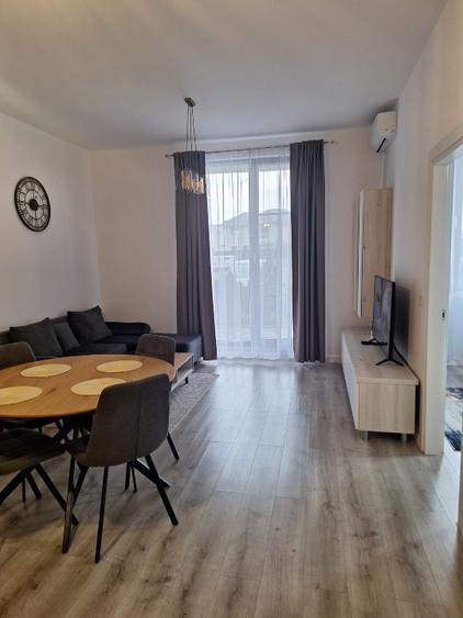 Apartament cu 2 camere decomandat în Tomis Plus