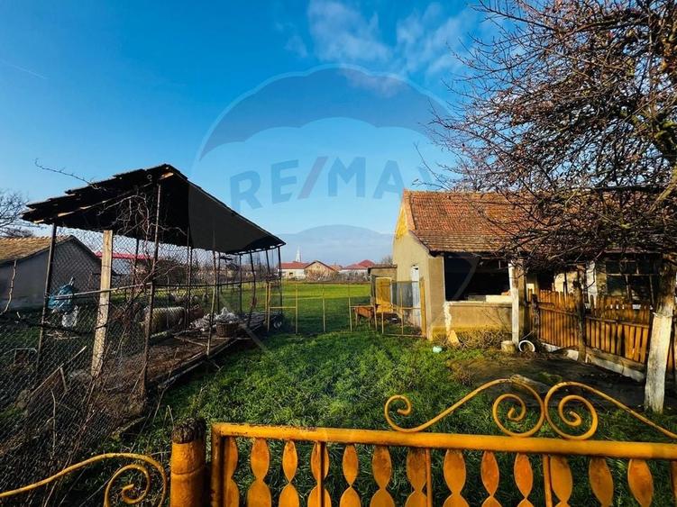 Casă cu 4 camere cu Teren 2144 Mp în Șeitin