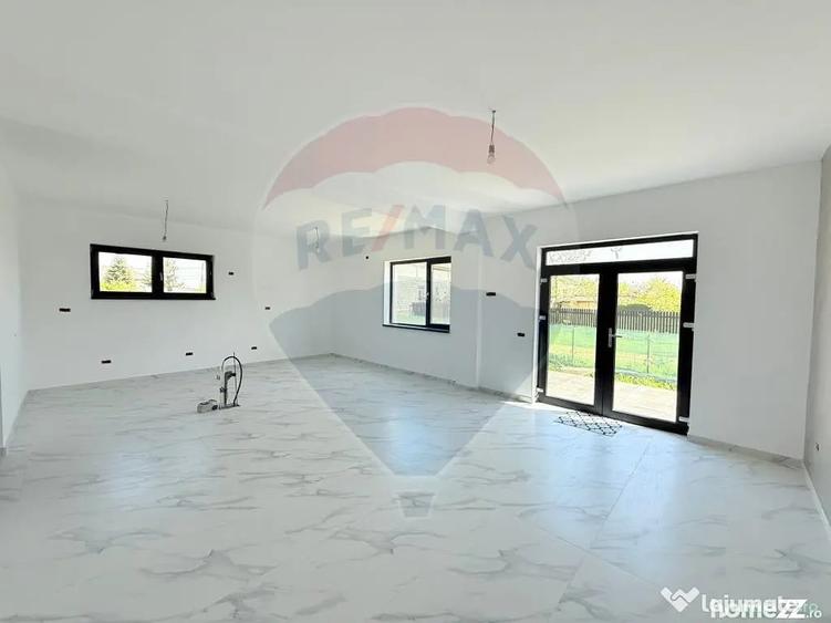 Casă cu 5 camere cu Teren 300 Mp în Cornetu